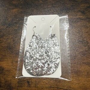 Sparkling Silver Teardrop Earrings